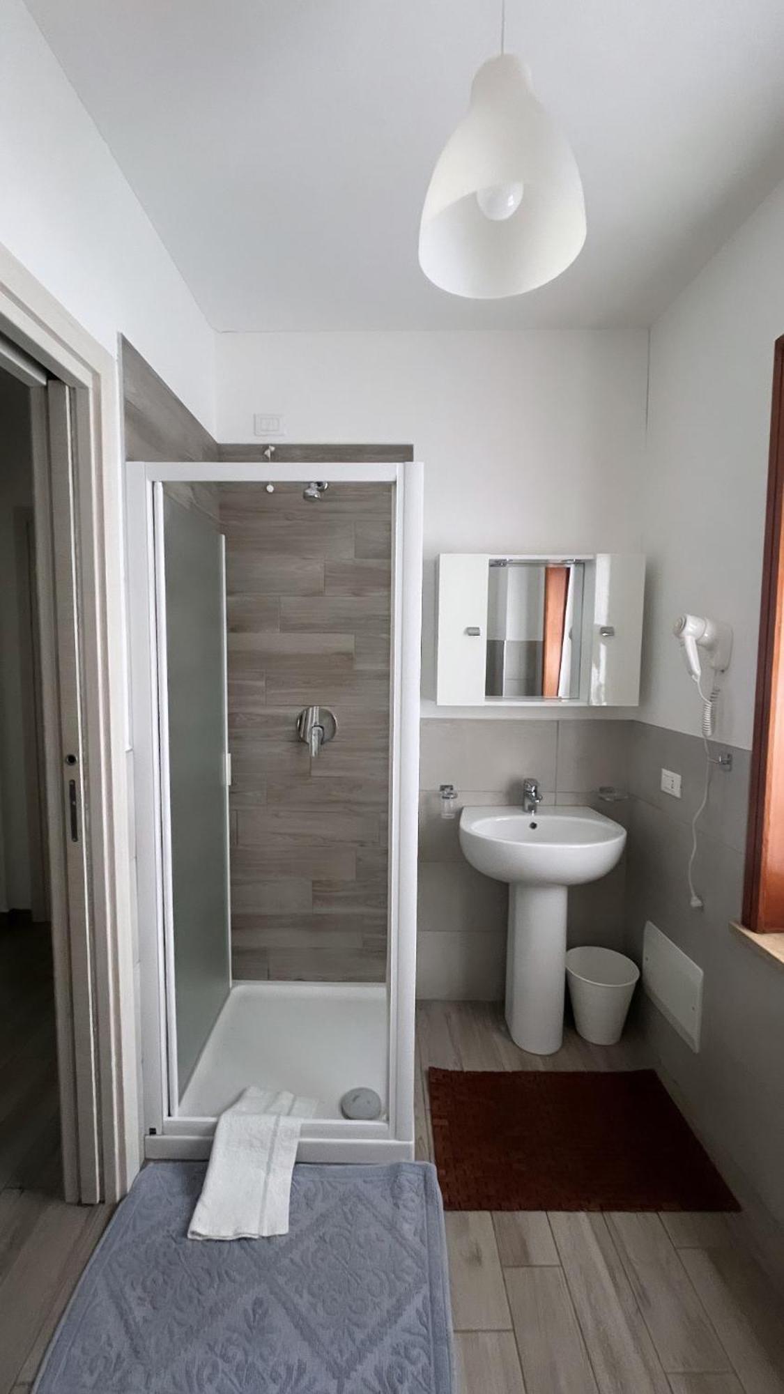 Santa Caterina Apartment เครมา ภายนอก รูปภาพ